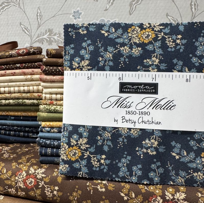 Miss Mollie, charm pack